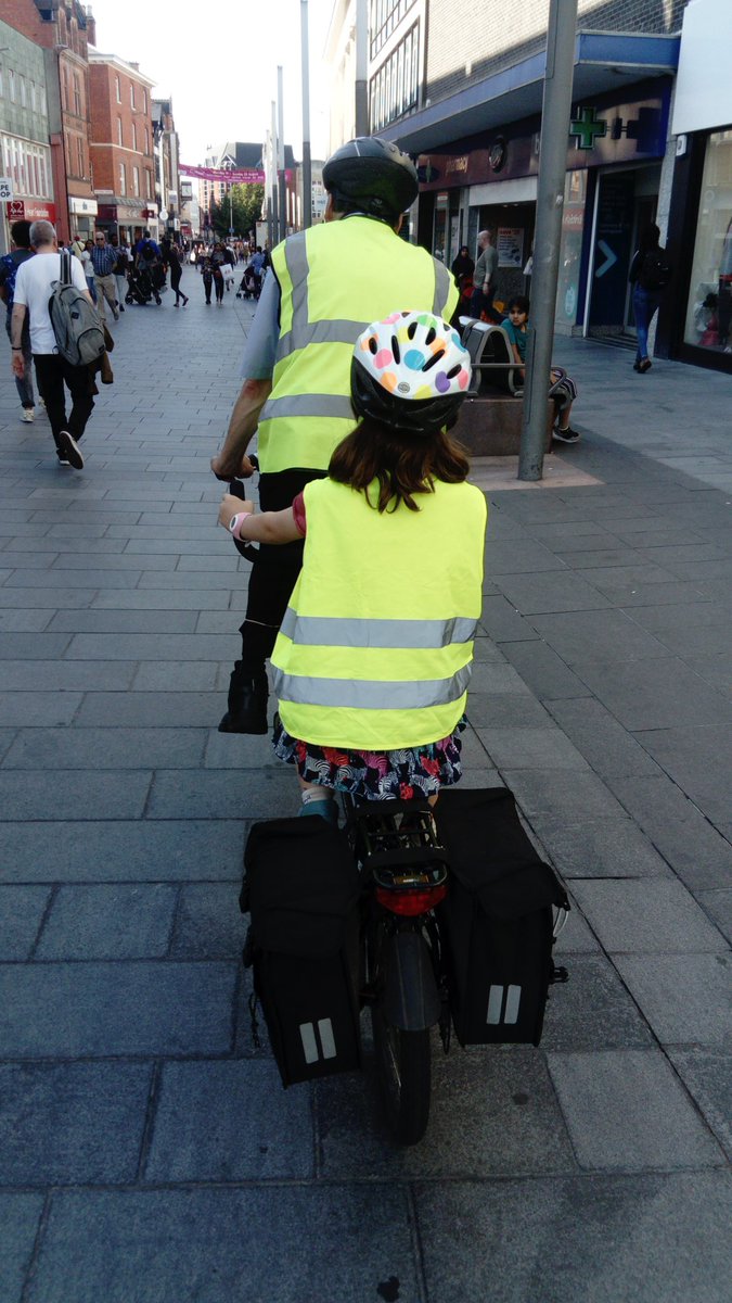 FairtradeElisa's tweet photo. I don't give up my stoker seat for just anyone 😁❤️#SpecialGrandaughter #tandom #FamilyCycling https://t.co/l6BfoVcsq2