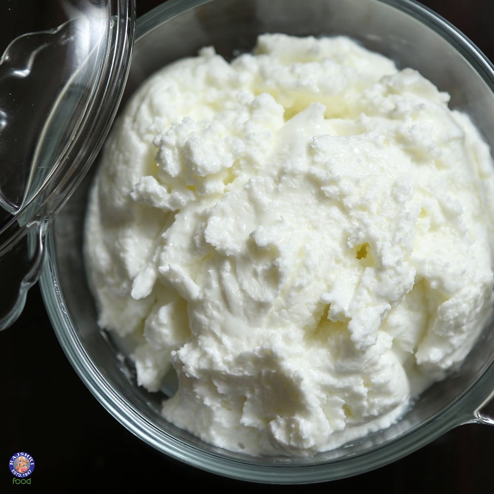 RajshriFood's tweet image. Celebrate Lord Krishna's birthday by making his favorite 'Homemade White Butter'.
Recipe by - Chef @ruchibharani 

#homemadewhitebutter #whitebutter #homemadebutter #butter #Janmashtami #LordKrishna