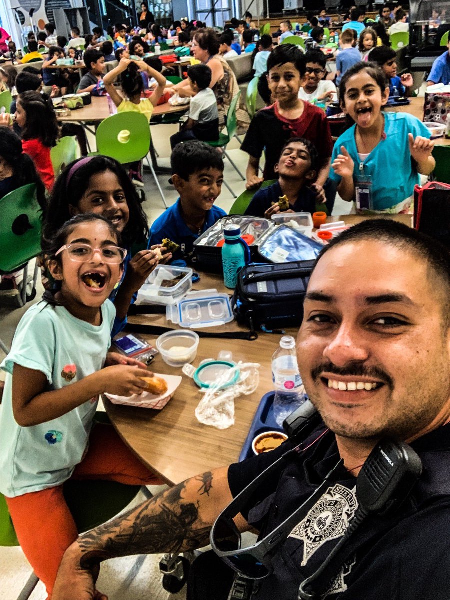 Had a great lunch today @NetZeroLee. I sat down and had lunch with some new friends at Lee Elementary and apparently astronauts are out. 4 out of the 6 want to be Deputy Sheriffs and 2 want to be scientists. #brightfuture #scientistoftomorrow #copsoftomorrow