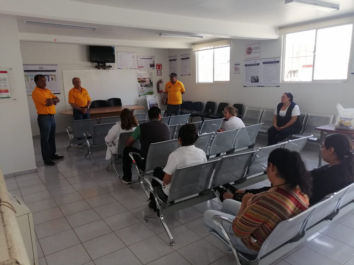 MiriamV_1's tweet photo. Nuestro compromiso con ustedes en las necesidades y gestiones que nos han planteado. ¡A votar por la planilla Círculo Dorado el próximo lunes! https://t.co/cu89q1sUfb