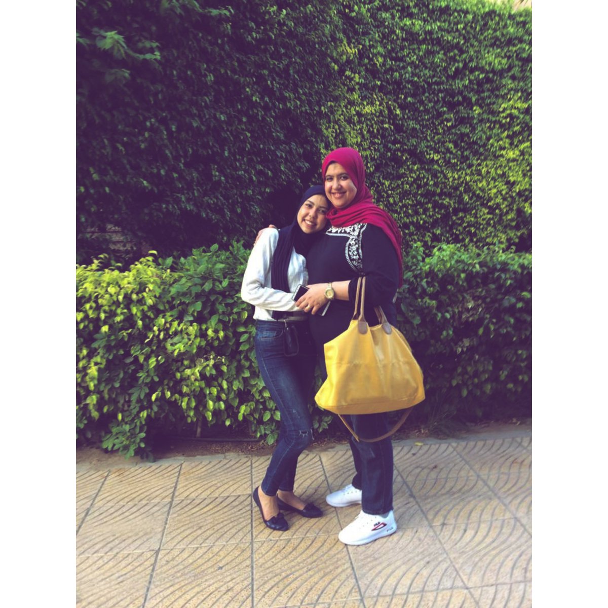 _NouranKader's tweet photo. I Just Wanna Say That My Mother is The Strongest Person In The World.
End Of Text.✋🏻❤️
#motherdaughterlovee https://t.co/yGBKUxoNhc