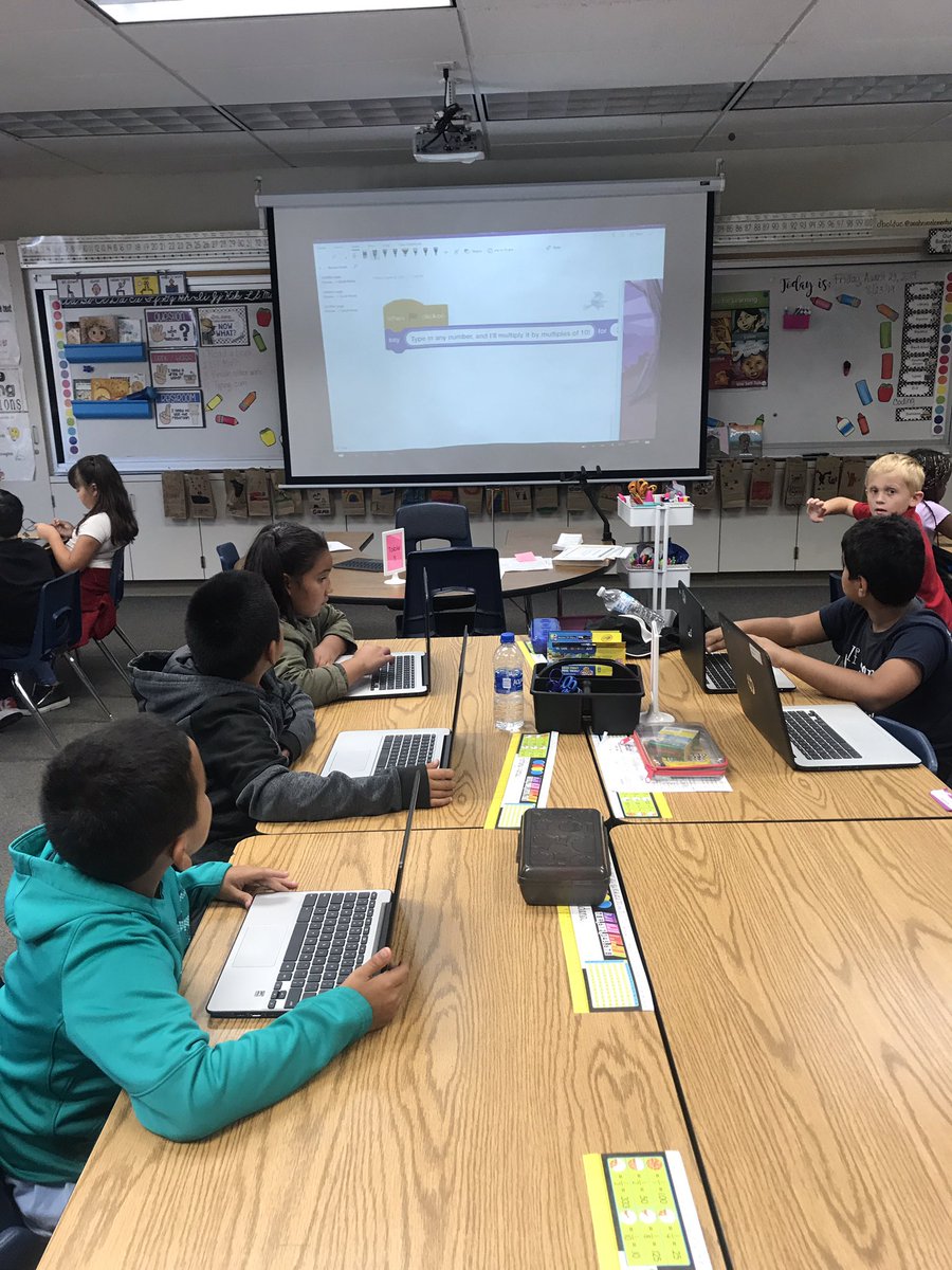 RossRoadrunners's tweet image. Students coding a witch to multiply by 10s using @scratch @codeCampusED #Rossome