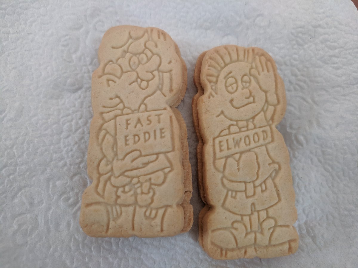 TheJaimeSoria's tweet photo. Been awhile since I bought #ELFudge #cookies, were they always named like 1930's gangsters?
#FastEddie #Elwood https://t.co/jpDvIQa7pW