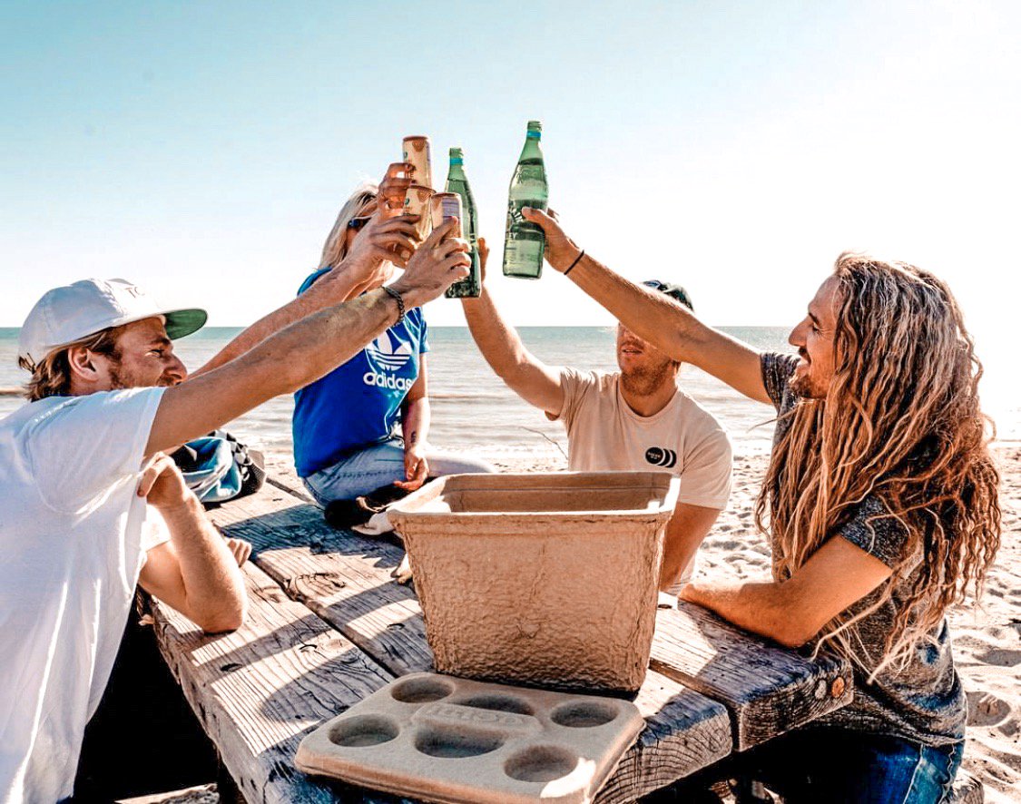 Cold drinks, good friends and biodegradable coolers make good weekends. 🍻
.
.
.
.
PC: Igloo Coolers
#haysco #hayscooutfitters #hco #sanmarcos #sanmarcostx #smtx #txst #txstate #igloo #igloocoolers #biodegradable #environmentallyfriendly #goodweekend #weekend #colddrinks #friends