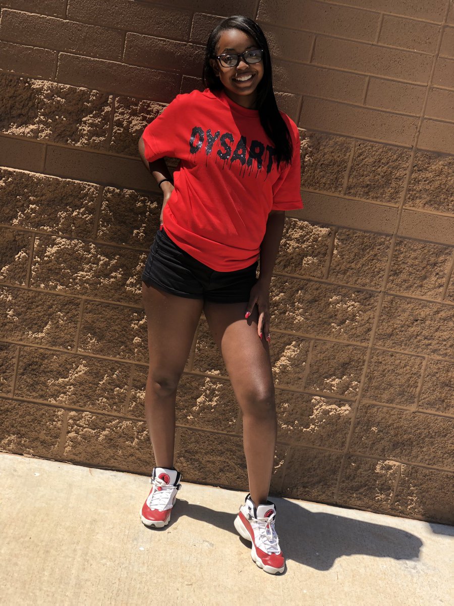DailyInferno's tweet photo. Day 5: wear class colors🔥 Dysart drip 🔥 #juniorswearred❤️ #spiritweek https://t.co/hnuk0XMNAh