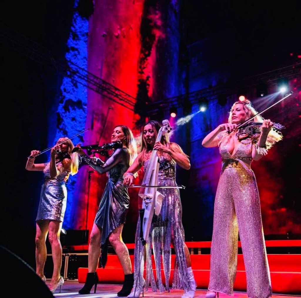 Bond4Girls's tweet photo. @BONDQUARTET performs “Jai Ho” at Rocks & Stars Festival at Cave Romance in 2018 #NewMusic #newalbum #stringquartet #bondquartet #NewSong #icantwait #firstviolin #secondviolin #viola #cello https://t.co/RwZNxg76CP