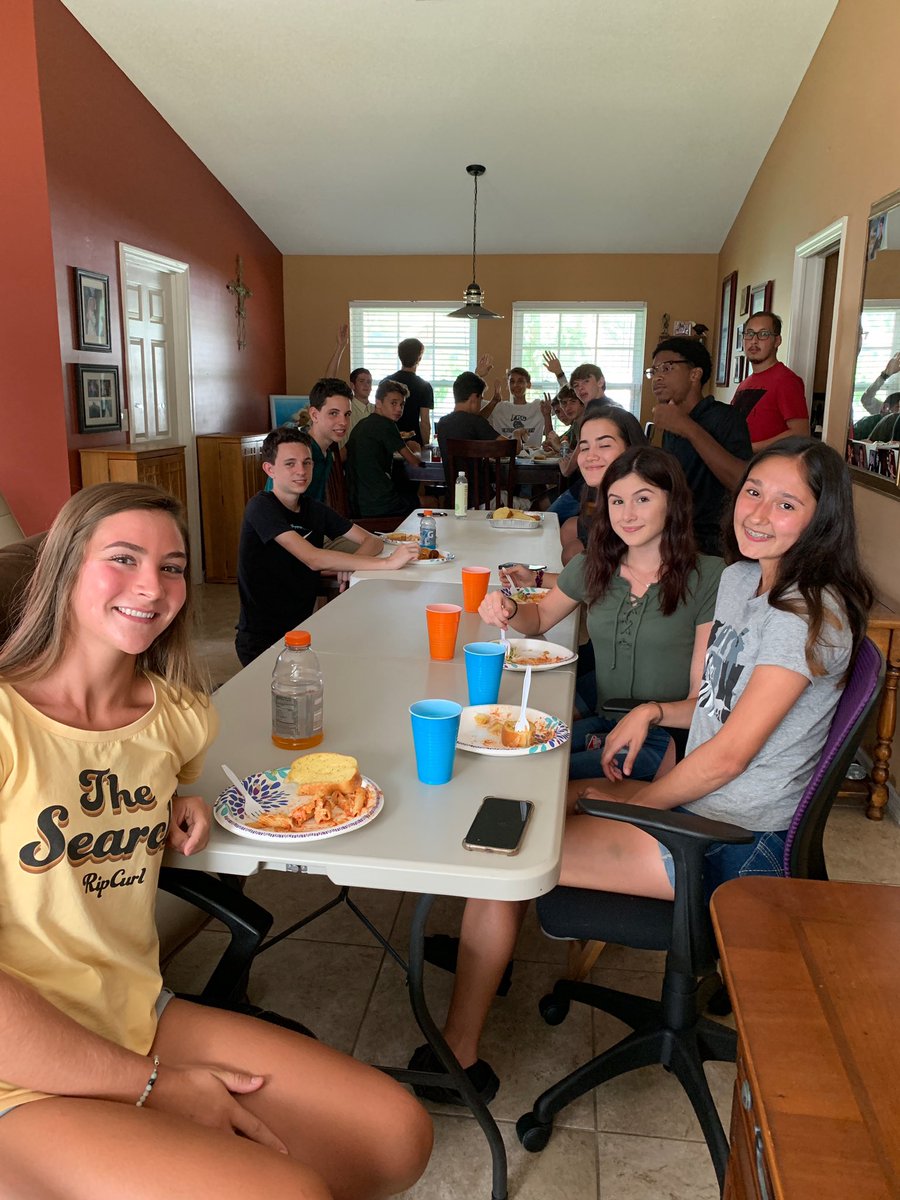FPCTrackXC's tweet photo. Thanks to the Reckenwald’s for hosting our first social of the year! Can’t wait to get the season underway tomorrow morning at the 8th annual Spikes &amp; Spurs! #FPCXC https://t.co/kfg9xHBXud