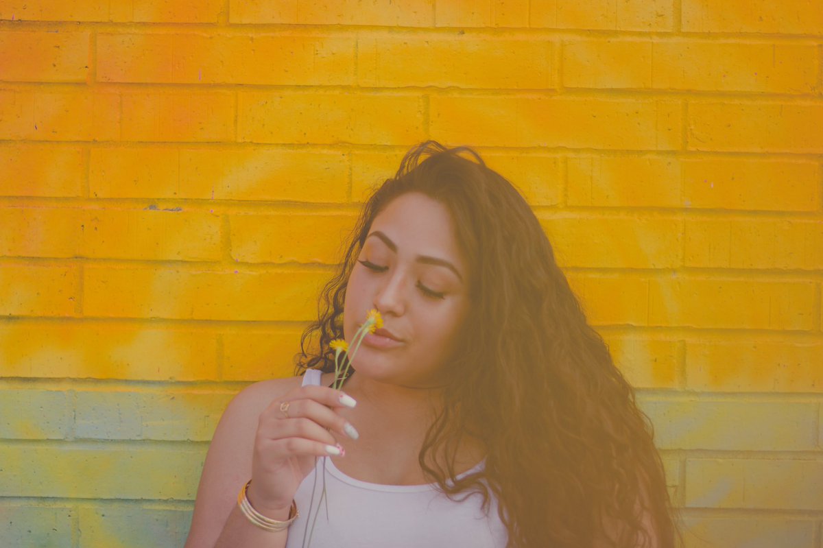 ClassicEvoPhoto's tweet photo. 🌻🌻🌻🌻🌻

https://t.co/pbmxg74HxV 

STAY BLESSED https://t.co/uGyngTBREN