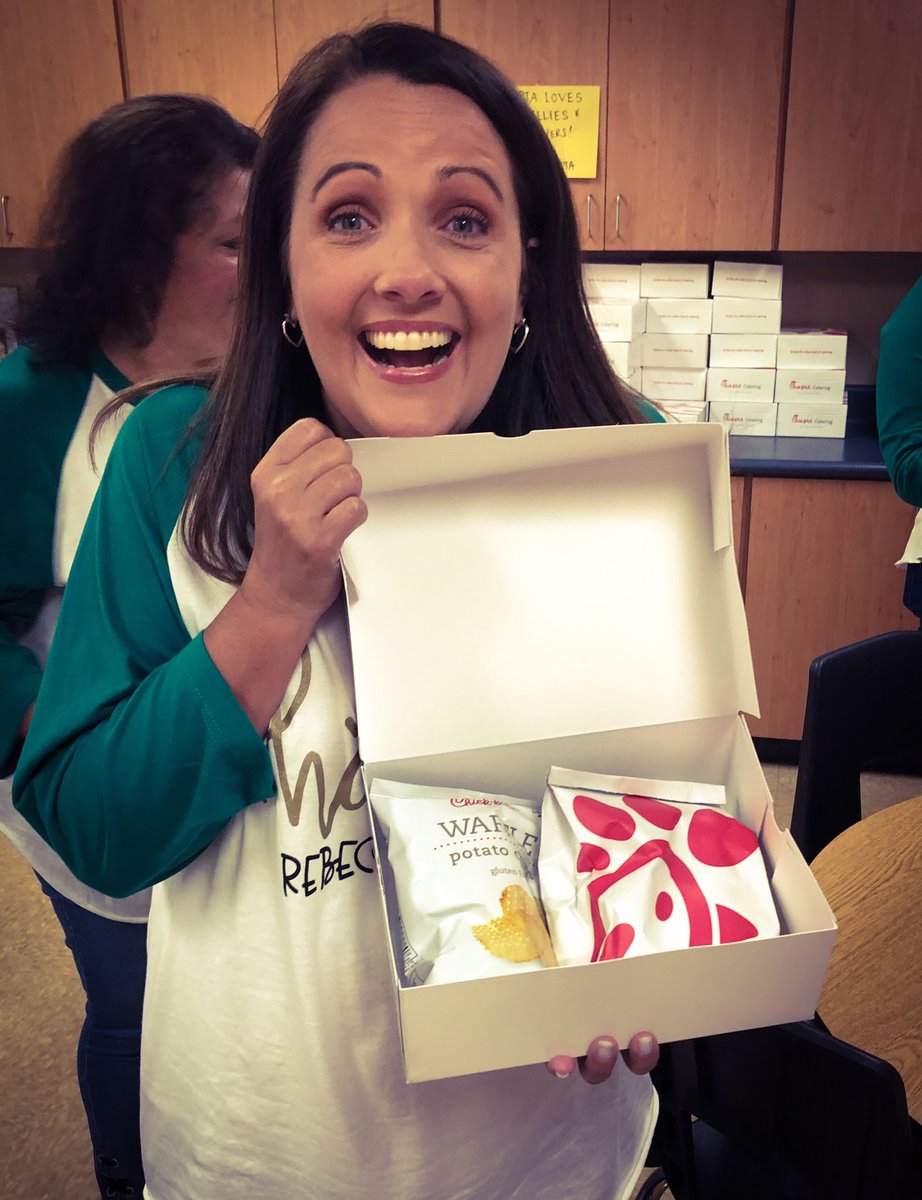 MooreRCES's tweet image. Keeping with the Chick-fil-A tradition before Meet The Teacher! Thanks PTA @PainterLindsey @RCES_Office #RCESneversettle #PTAisawesome @ChickfilA