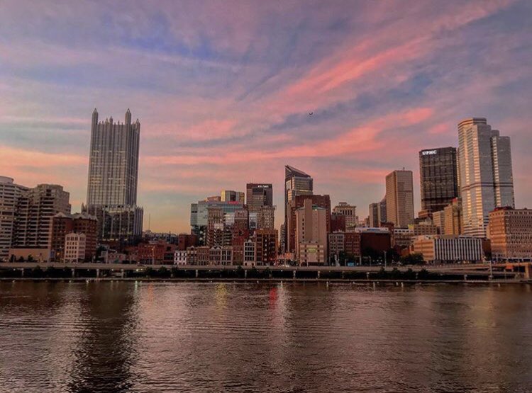 PicsRy's tweet image. Downtown Pittsburgh at Sunset #Pittsburgh #Pennsylvania #sunset #clouds #sky #downtownpittsburgh #pittsburghsunset