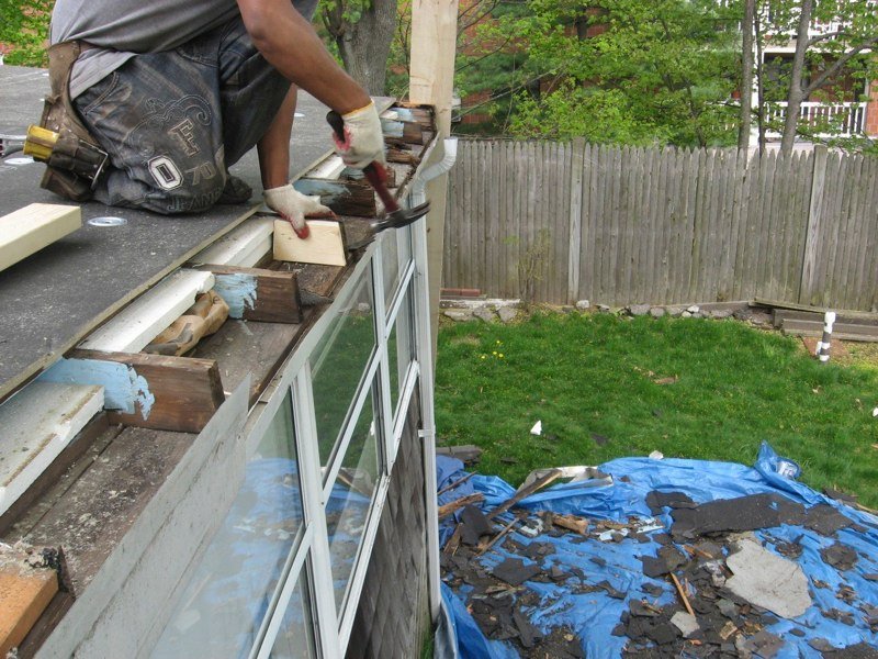 DreamBuilderzMA's tweet photo. Dream Builderz has been in the business of installing &amp; repairing #SouthShoreMA #roofs for years. Roof need to be stripped &amp; re-roofed? We're your experts. We go the extra step of double #icedamprotection https://t.co/Nl0Lv6IIlb https://t.co/ZQ0EKc8M4E