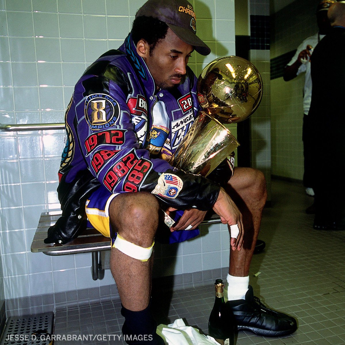 espn's tweet photo. In honor of @kobebryant's birthday we take a look at some of his most iconic photos 🐍 https://t.co/acflWn3Npy