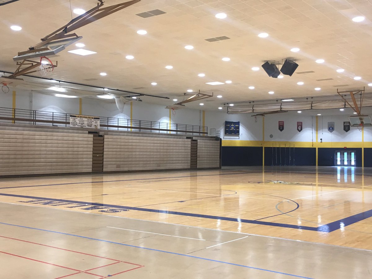 MrMarshallteach's tweet photo. Check out my NEW #SASLearningSpace! 😁 I am so excited to share it with @CoachCDeFant. Can’t wait to see our students on Monday! #SASCompass #SMSCompass https://t.co/GBwdkaYGf2