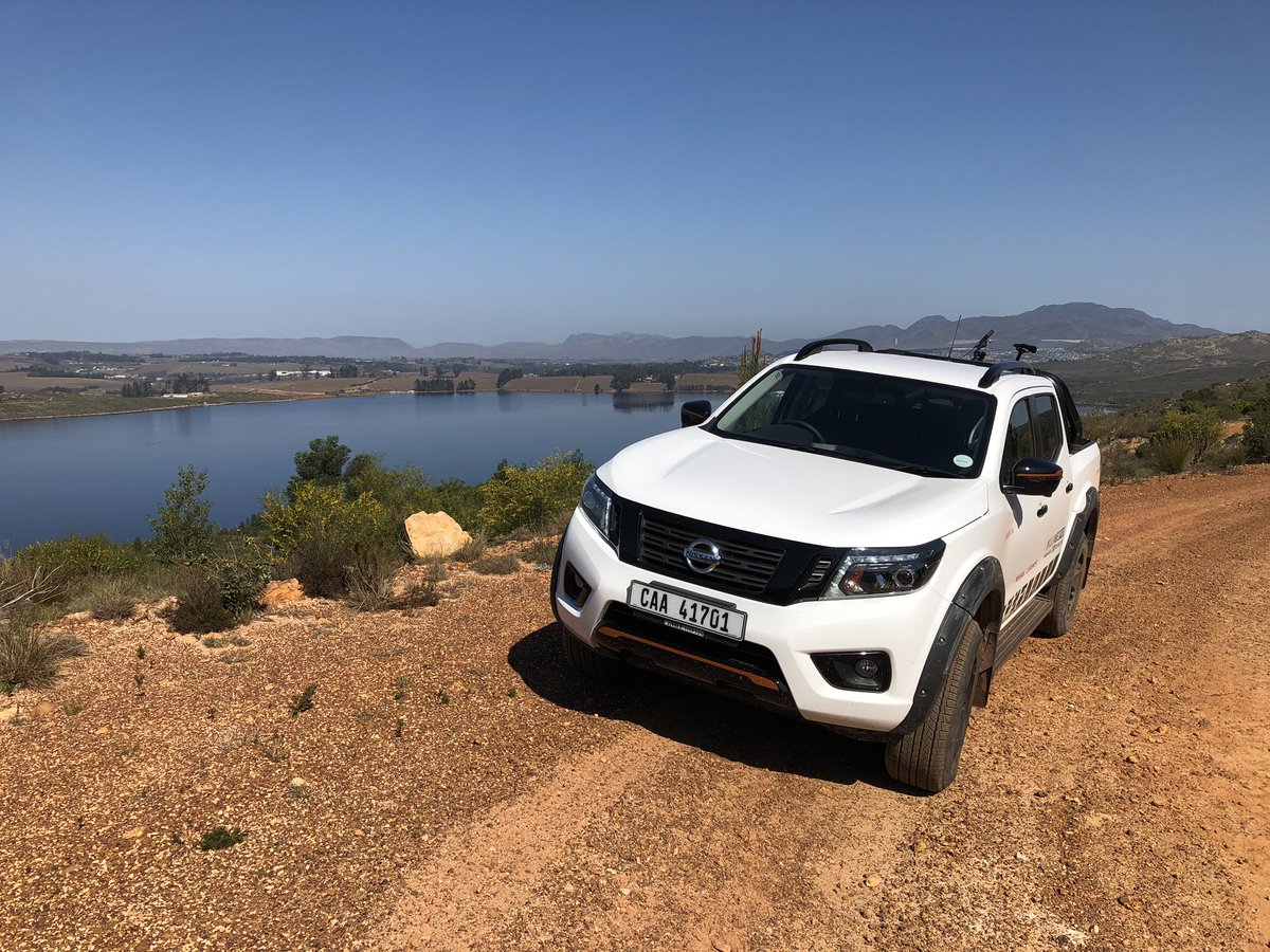 TableMTB's tweet photo. Grabouw shows off as the route is marked for Sunday’s @TiletoriaSA Elgin Valley MTB. Groenlandberg awaits on the long route @WilliamSimpsonT @SpecializedZA https://t.co/6HH89UDJoR