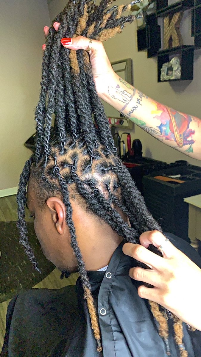 LeauxProfile's tweet photo. #jacksonlocs #loclove
#jacksonhair #naturalhair #locbraids #locs #locstyles #loctician #naturalhaircommunity #natural #womenwithlocs #menwithlocs #locgrowth #locstyles #locmaintenance #locjourney #naturallylocd #locdhaircommunity #freshretwist #combcoils #respectmyhair https://t.co/uQsBiPkAdO