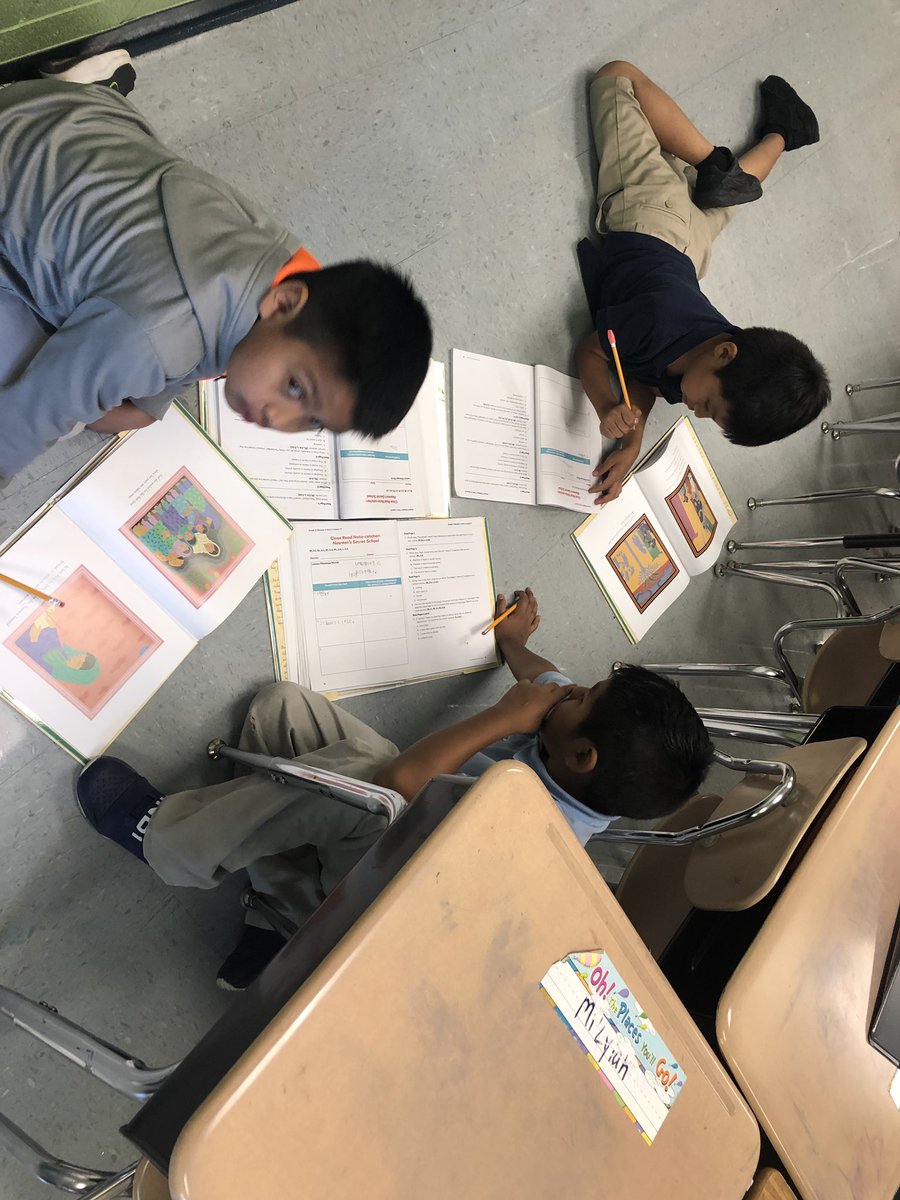 chdillingham20's tweet photo. New curriculums can be hard, but we work harder! So proud of this group work and productive conversations! @HCSOppZone @hamcoschools #Level5School https://t.co/t5iTxziW4j