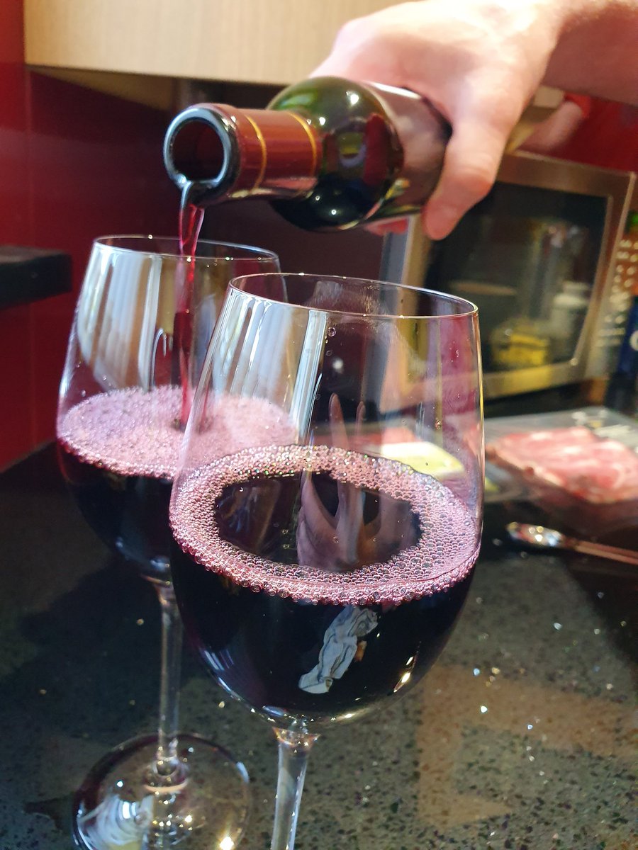 danabdn's tweet photo. 5 years later...time to enjoy that home made wine from Aberdeen grapes grown in the garden. Smells fruity, texture is light, flavour is amazing (far different from typical shop bought wines), half dry, half sweet with strong notes of blackcurrents and liquorice.

5/5  ⭐⭐⭐⭐⭐ https://t.co/LwiUXSG0Ky