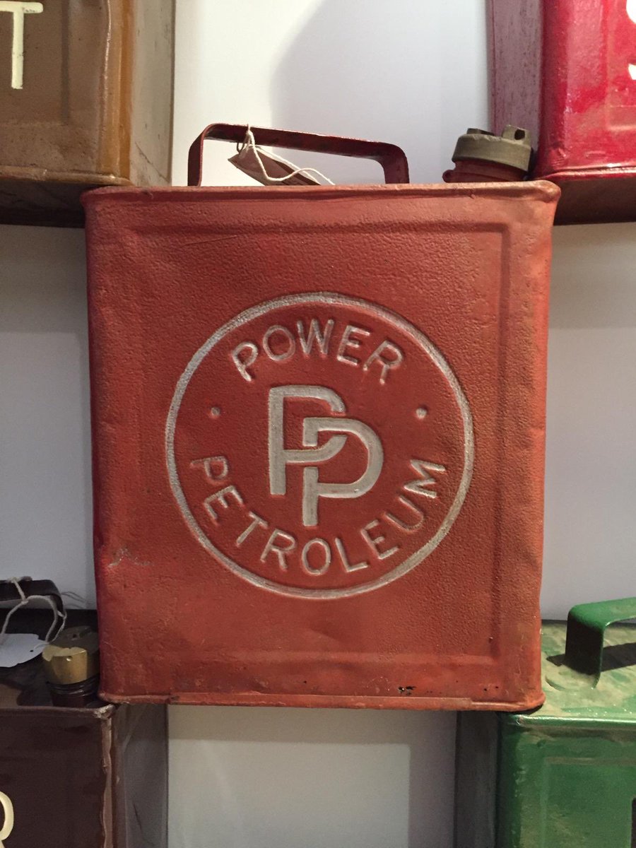 UKREST0RATI0N's tweet photo. Some new additions to our 2 Gallon Petrol Can Collection.
#oakbankmotorspirit #victory #BV #Metropolitanwaterboard #racingshell #PGR #Power #Petroleum #privatecollection #rare #petrolcan #twogallon #petrolcans #fuelcan #newarrivals #newhome https://t.co/amKyCnTxa8