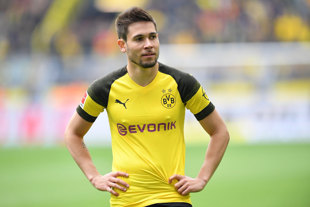PSG in talks with Dortmund over Raphael Guerreiro deal? 
