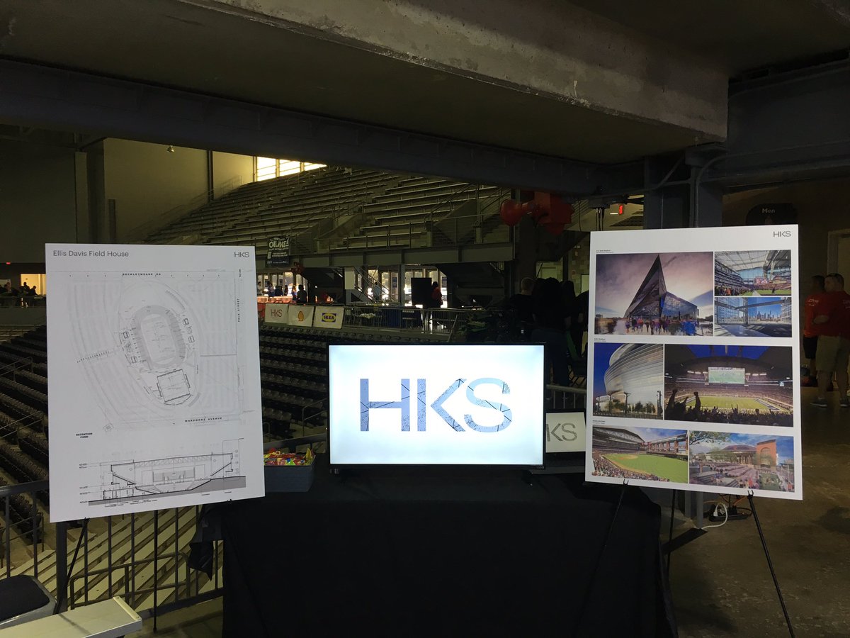 KirkTeske's tweet photo. Sharing the world of Architecture with Dallas ISD kids @EmmittSmith22 #Back22School event๐ https://t.co/tsV2xEBZf7