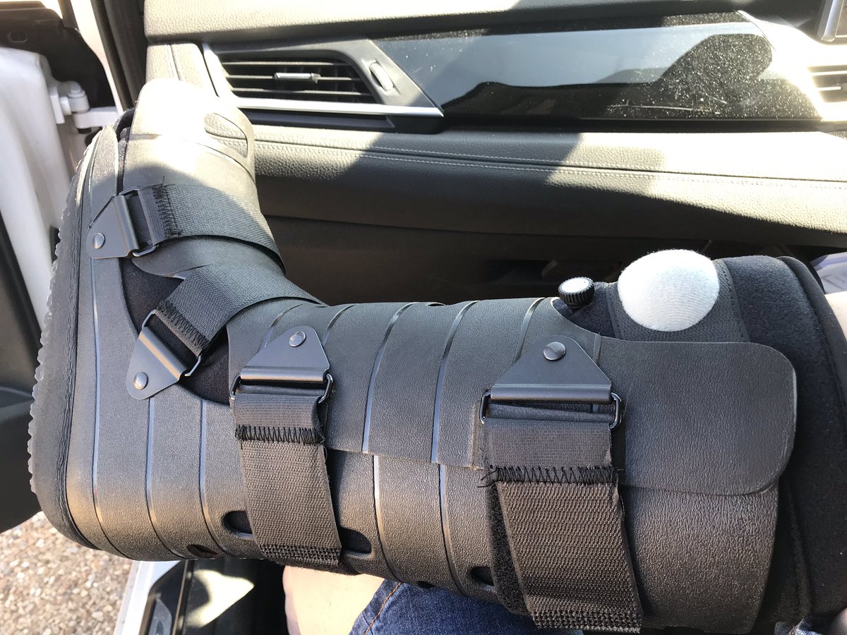 nickyhoc's tweet image. Extremely excited to be enjoying  corporate hospitality at Twickenham tomorrow. Not sure how I’m going to cope with all the steps though 😬 Please don’t hold back giving me a hand if you should see me struggling ☺️ 🏴󠁧󠁢󠁥󠁮󠁧󠁿 vs 🇮🇪 #ENGvIRE #notmissingthis #rugby