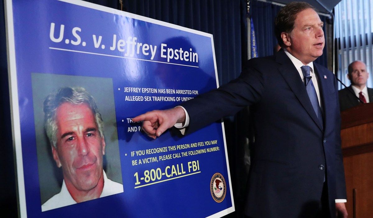 NRO's tweet photo. NYT Reporter Solicited Charitable Donation from Jeffrey Epstein, Refused to Report On Him https://t.co/ubQRGPLrqZ via @JackRCrowe https://t.co/MPu1DGQa3L