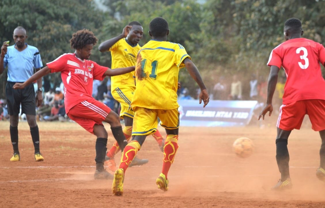 Last weekend's match in pics. 
Kawangware suffered a heavy defeat in the presence of their MP Hon <a href="/KiarieJohn/">John Kj Kiarie</a> the U.S ambassador to Kenya, <a href="/USAmbKenya/">Chargé d’Affaires Susan M. Burns</a> and Extreme Sports CEO <a href="/husseinmoha/">Hussein Mohammed</a> 
On Sunday we play host to Lebanon FC at the Camp Toyoyo at 3pm.
📸 <a href="/super8kenya/">Super 8 League</a>