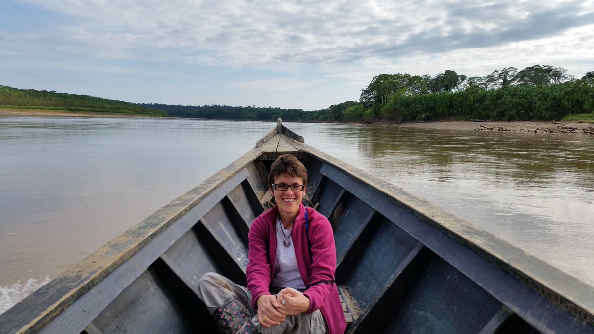 VitalVoices's tweet photo. #VVLead Fellow & #VV100 member @danielapogliani is a conservationist working to preserve and protect the #AmazonForest. As the #AmazonFires continue, read her thoughts on the importance of the rainforest and what YOU can do to protect the environment. https://t.co/gOpcWuva6u https://t.co/eRgCvl1vZ4