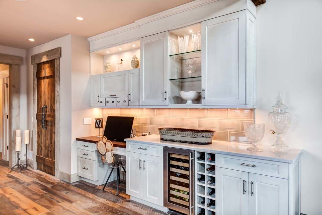 RuttCabinetry's tweet image. 5 Steps to Designing a Cooking-Friendly Kitchen | Kitchen Expressions bit.ly/2PkQTg6
#cookskitchen #kitchendesign