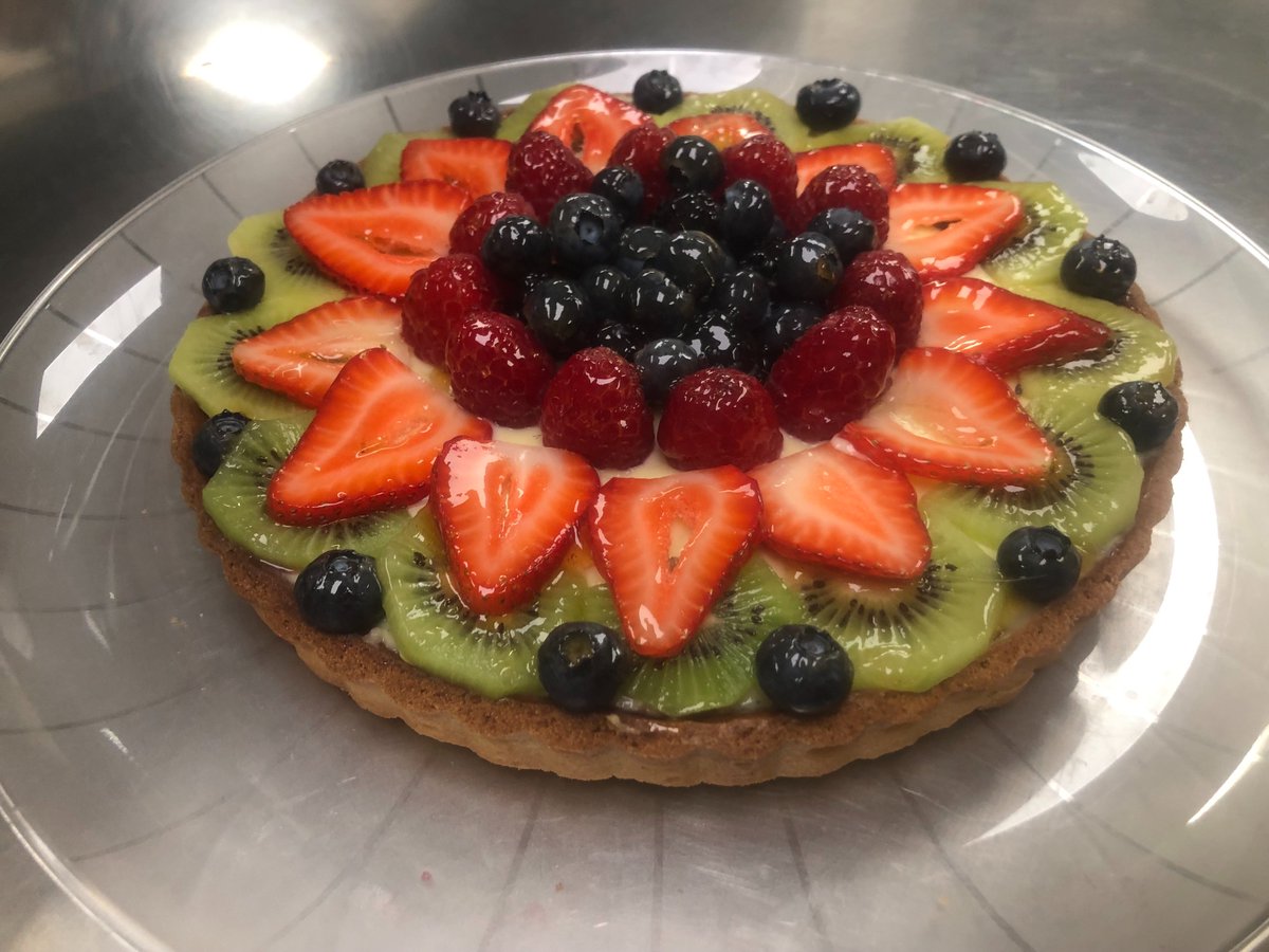 Learn4Life's tweet photo. Several of @Learn4Life's Culinary Arts #CareerTechEd students recently entered their homemade baked goods & jams into our local Antelope Valley Fair as a project-based learning project! 🥇🥈🥉 #Learn4LifeCTE #AVFair2019 #SoFairSoSweet https://t.co/1gcUjhtJB3