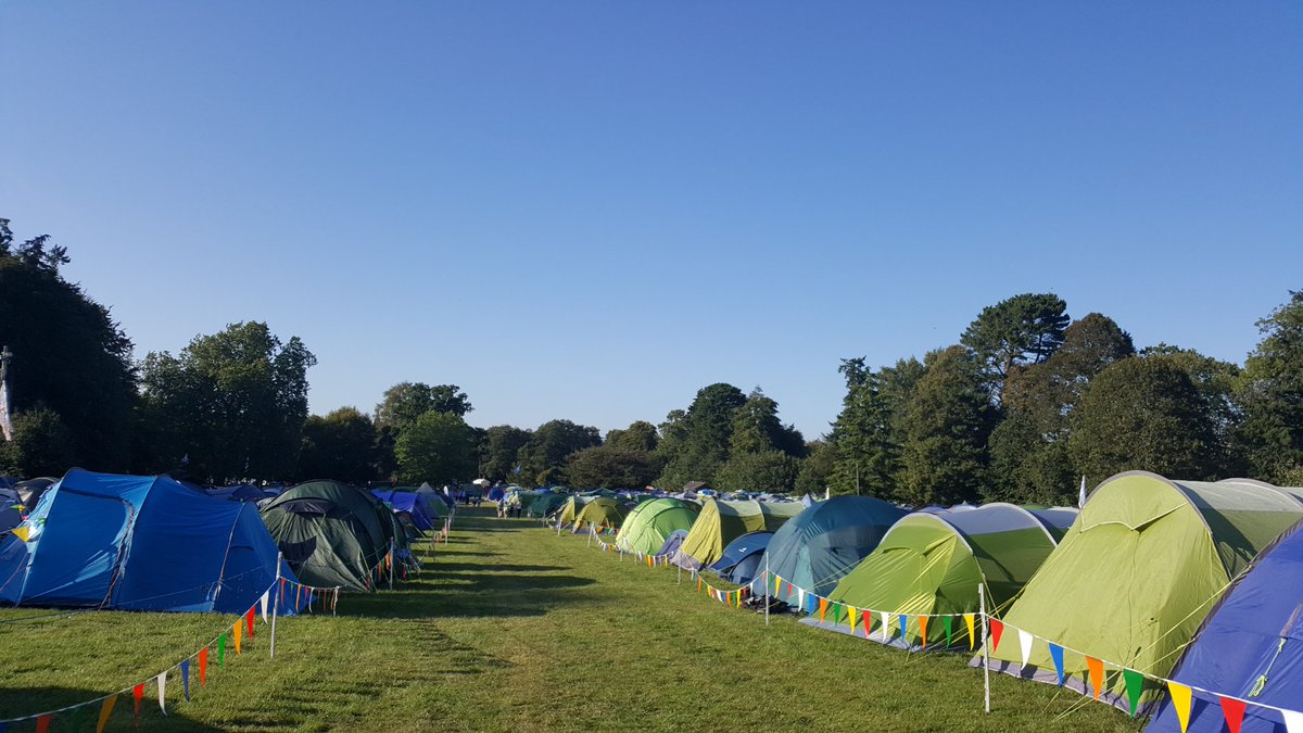 Enjoyed our first day at #welliesandwristbands <a href="/FoxleaseTAC/">Foxlease Activity Centre</a> <a href="/Girlguiding/">Girlguiding</a> 
Lots of 🌞 🎡 and 🎶
Looking forward to tomorrow's fun!
<a href="/GirlguidingBath/">Girlguiding Bath</a> <a href="/Bearflat/">Bear Flat</a>