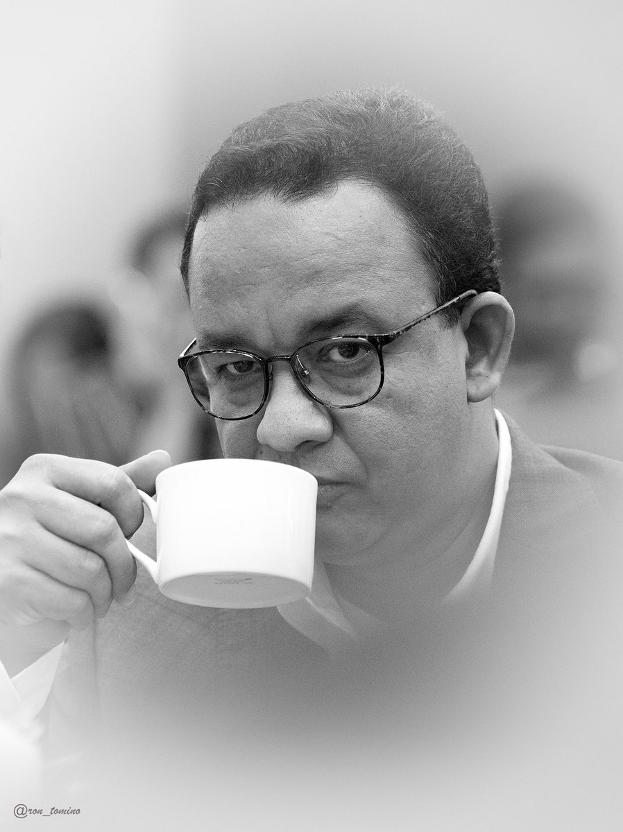 ron_tomino's tweet photo. “Kopi Anis”
#aniesbaswedan #cid5 #coffee #bnw @aniesbaswedan https://t.co/RfuAU2IVpE