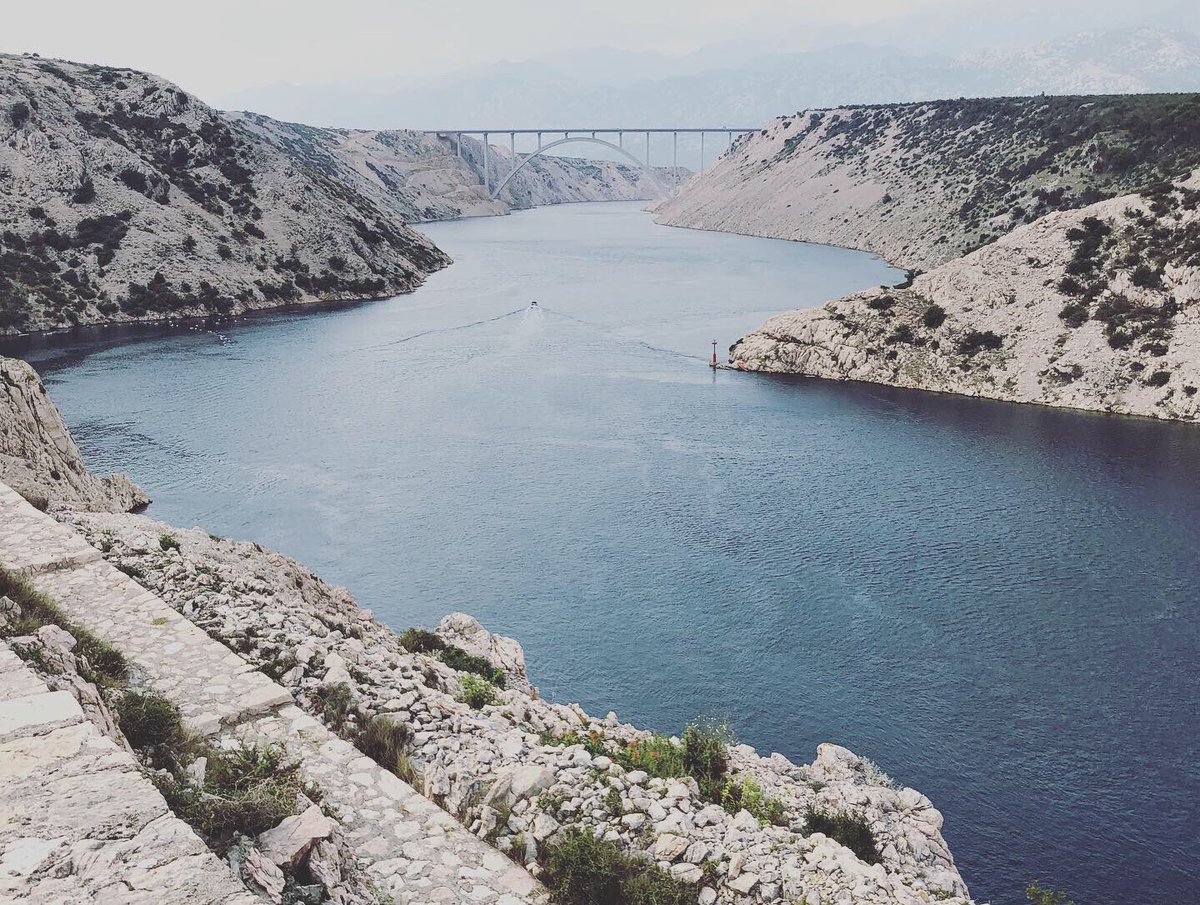 tanjaveutner's tweet photo. Wir besuchen gerade Maslenica. Sagenhaft schön. 
#taveu #tanjaveutner #maslenica #kroatien #croatia #hrvatska #holiday #urlaub #summer #sun #fun #bridge #maslenicabridge #visitcroatia #awesome #happy #instagood #instagram #insta #women #myself #more #meer #mypicture #wonderful https://t.co/QjlbCWHAC7