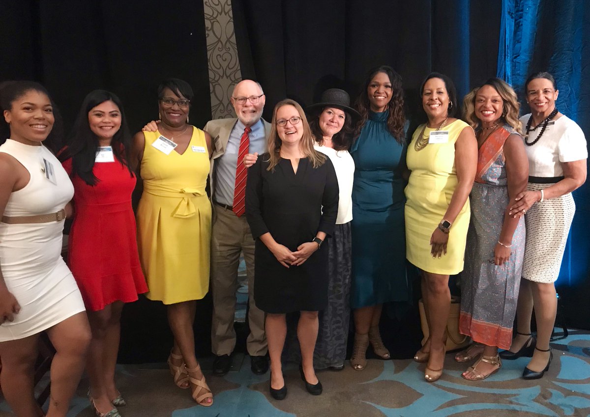 nicolekConley's tweet photo. Education changes and saves lives! Every day, @AustinISD offers 80,000+ students, their families world-class educational opportunities and services. #AISDProud to be among @MyABJ Profiles in Power winners for school finance, #TxEd work. #ATX has so many fantastic women! #ABJPIP https://t.co/Lof7lUqmUC
