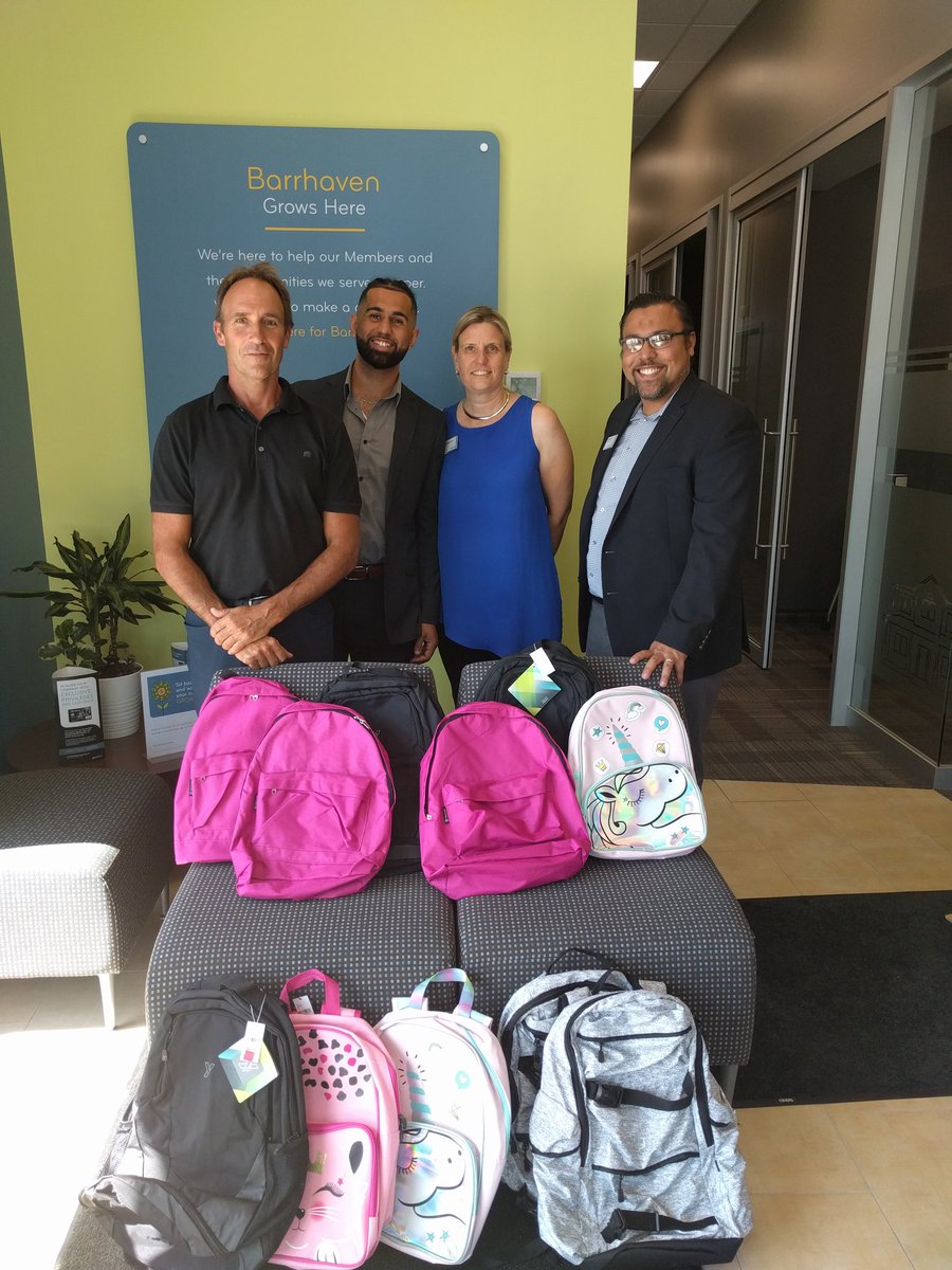 mudihsyed's tweet image. Proudly supporting #Tools4School program. Great initiative by @NROCRC. #Barrhaven #MyBarrhaven @MeridianCU