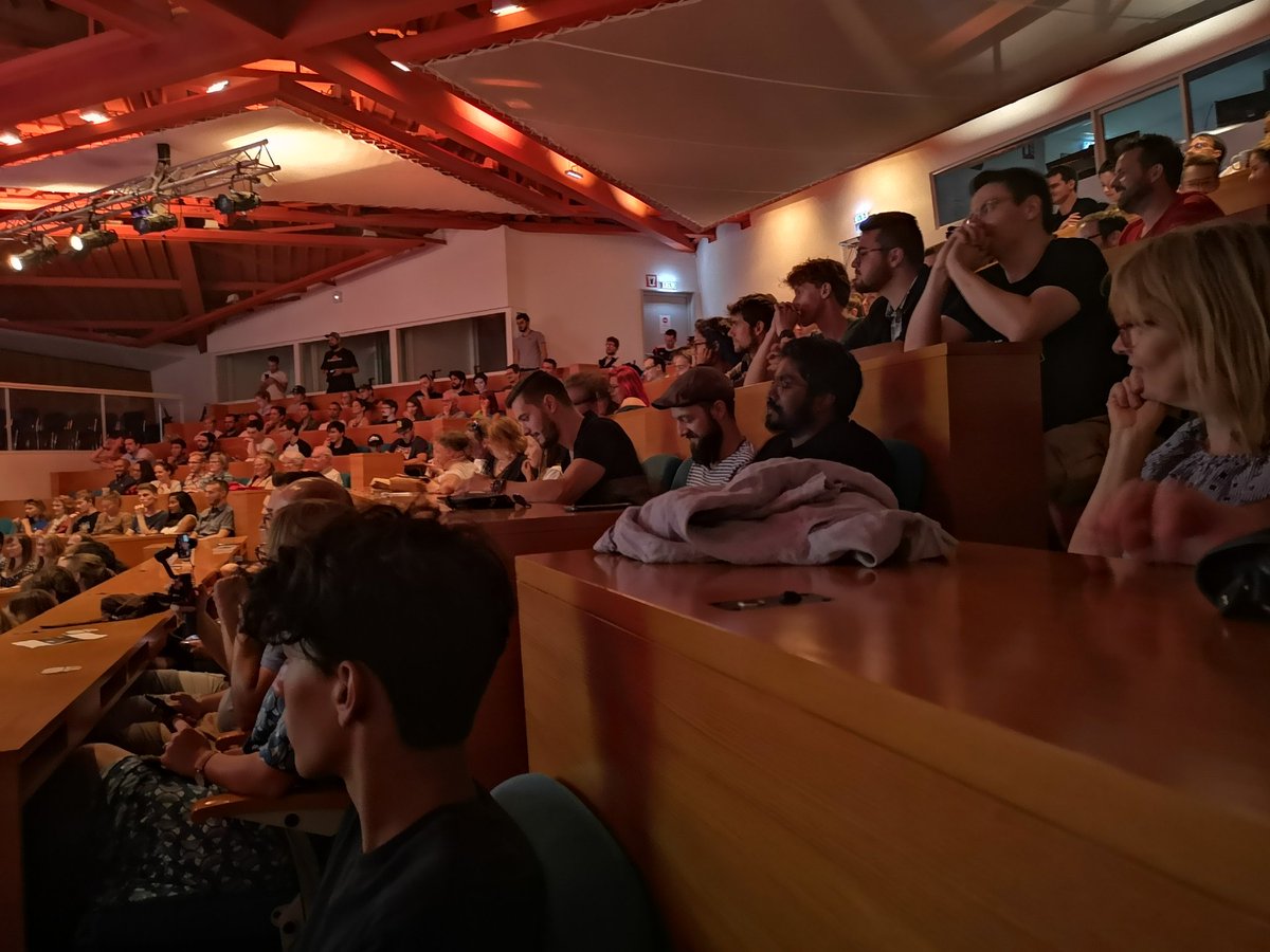 SarahBelkai's tweet photo. En direct du concert d'ouverture de @Festival_STP, le festival du Jeu Vidéo de #Strasbourg avec le No Limit Orchestra. C'est parti pour un weekend 100 % #jeuvideo, un événement tout public soutenu par la @CaissEpargneGEE #esport #retrogaming #VousEtreUtile #PlusGrandPlusProche https://t.co/p5AItlloKl
