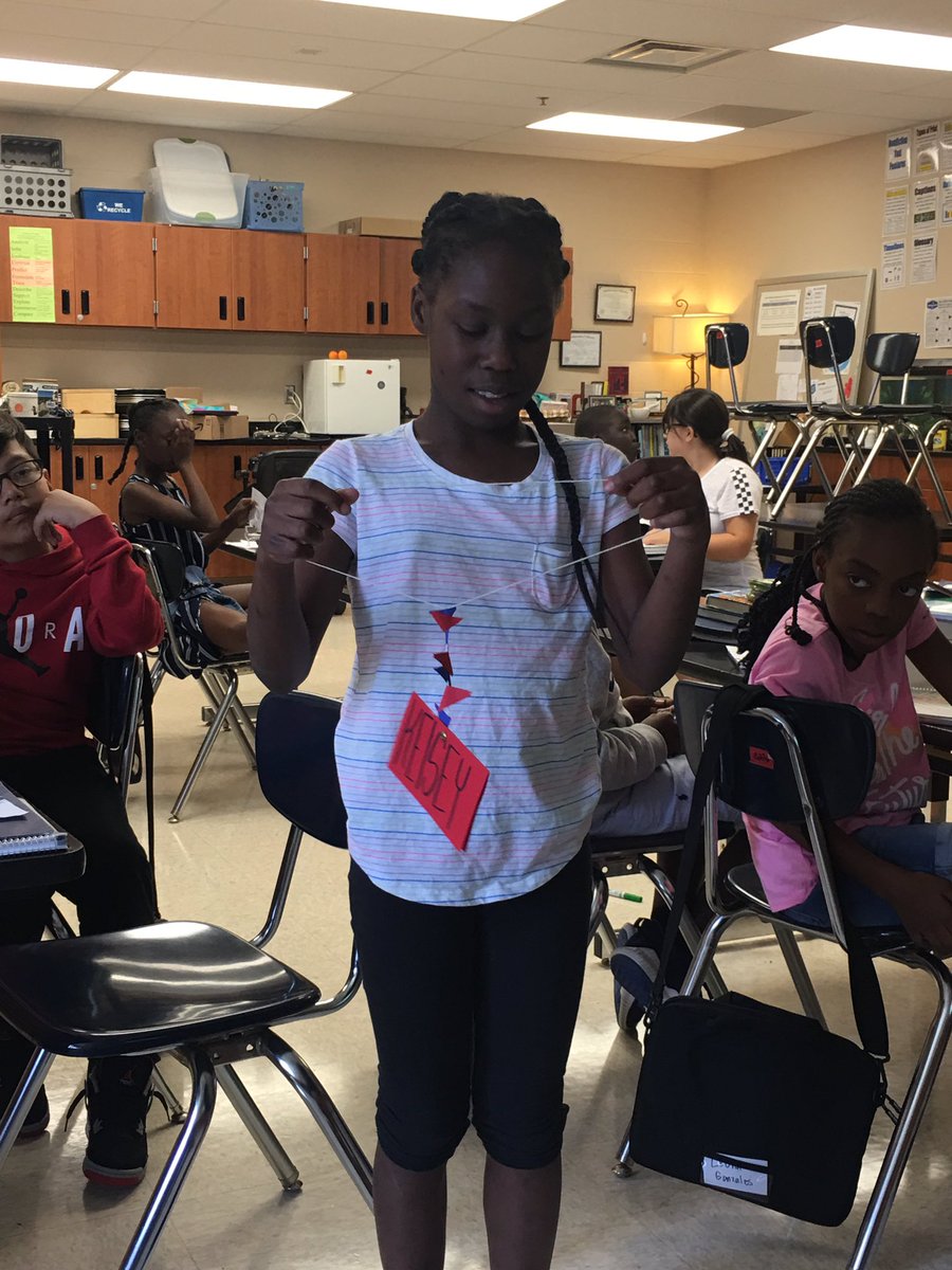 Fan_of_Science's tweet photo. Ss were introduced to engineering practices-make name tag with moveable parts, refine and redo based on defined criteria @BuffettMagnet @OPS_LoganSupt @OPS_Sciences  #engineering #CCRS-S #NGSS https://t.co/uKFT2b0FJQ
