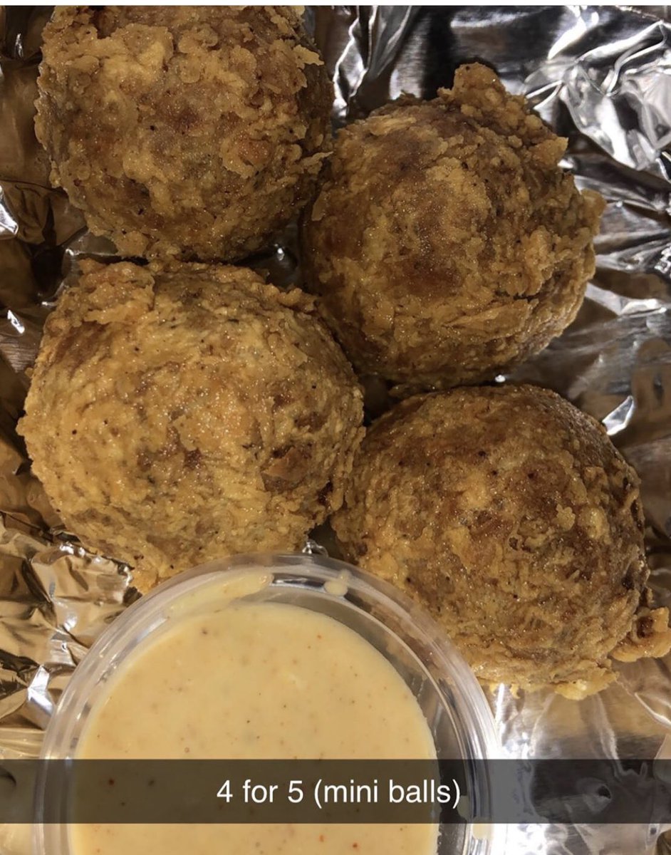 CHEFBUCK10's tweet photo. ALL THE HYPE ABOUT POPEYES YALL NEEDA TAP IN WITH BUCKS BOUDIN . WE SHIP TO ALL 50 STATES( dm for details). Located in Houston/ Spring Tx (food truck coming soon) . SUPPORT BLACK BUSINESS. We will bless you with this Cajun flavor . A simple retweet can get us more exposure . 🤘🏾🤙🏾 https://t.co/jh4SRYyuv5