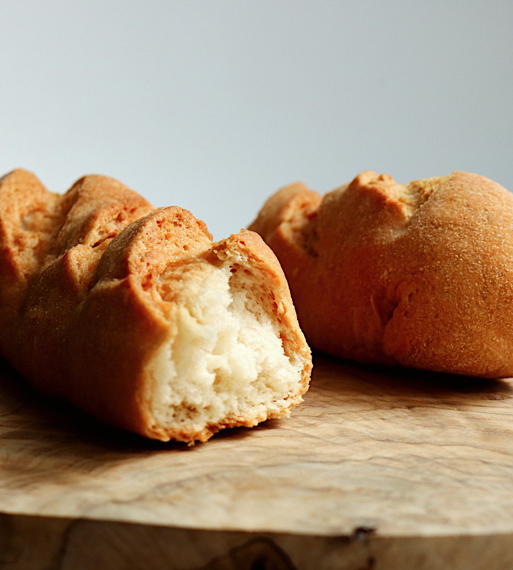 beyond_bread's tweet image. What's your favourite type of bread? Is it #olivebread dipped in oil and #balsamic? Is it a sweet #brioche with jam or honey? Or is it a warm french #baguette with #camembert and #brie?