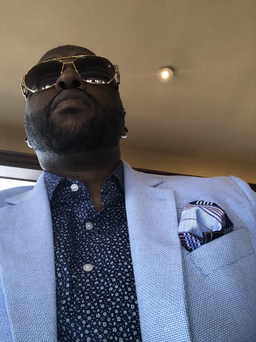 Bout to slang these jokes at the <a href="/ImprovTX/">Arlington Improv</a> With <a href="/MichaelColyar/">Michael Colyar</a> this weekend.  Come listen to my sexy chunky ass