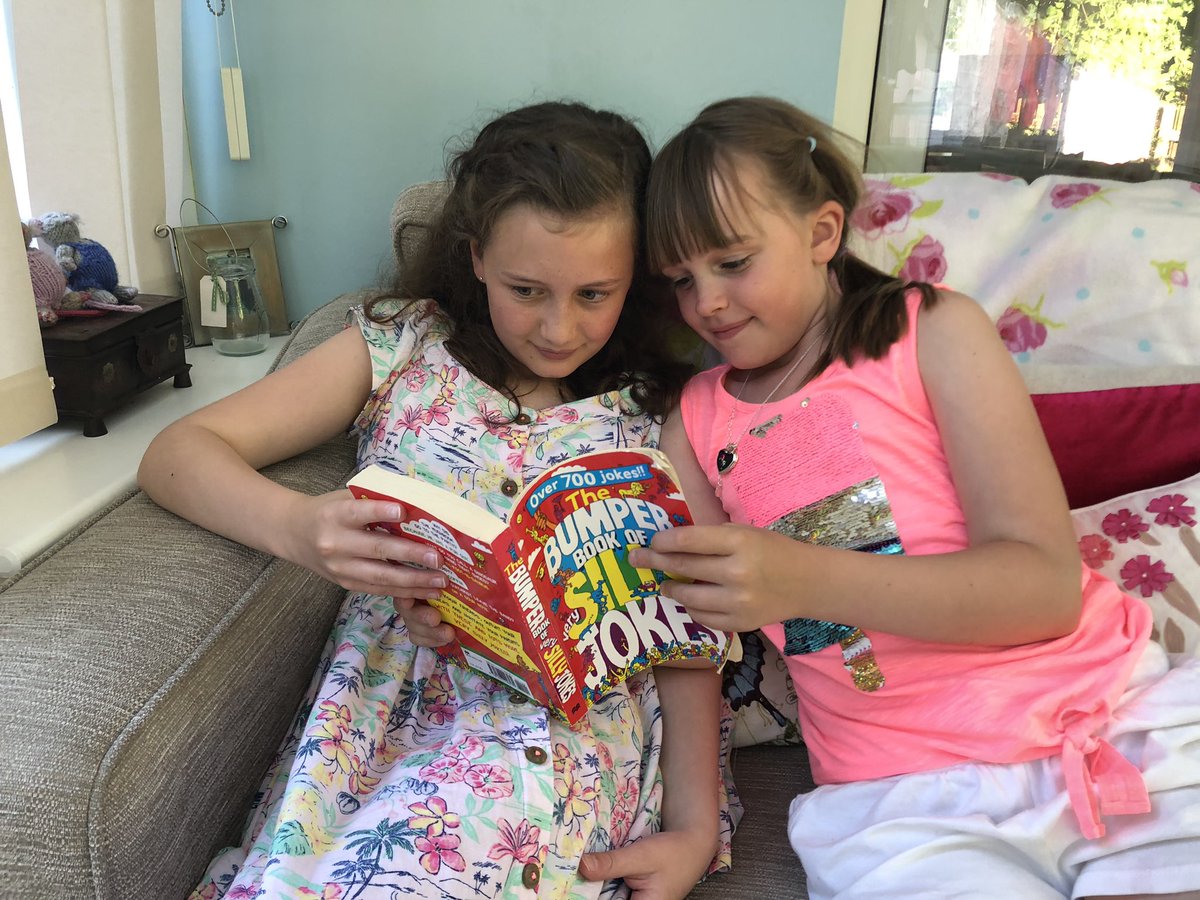 HelksVicky's tweet photo. #MNASummerReadingBingo  reading a joke book https://t.co/3FfIjMYV8M