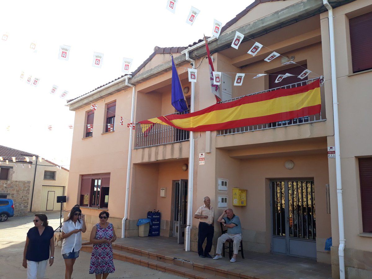 JuanjoDelgadoes's tweet photo. Apurando los últimos días de fiestas de agosto. Por la mañana, visita a #Gómara, cabecera de comarca, en su comida de hermandad de despedida de fiestas. Por la tarde, visita a #Aliud donde hoy comienzan sus fiestas patronales https://t.co/9lioFpz1oN