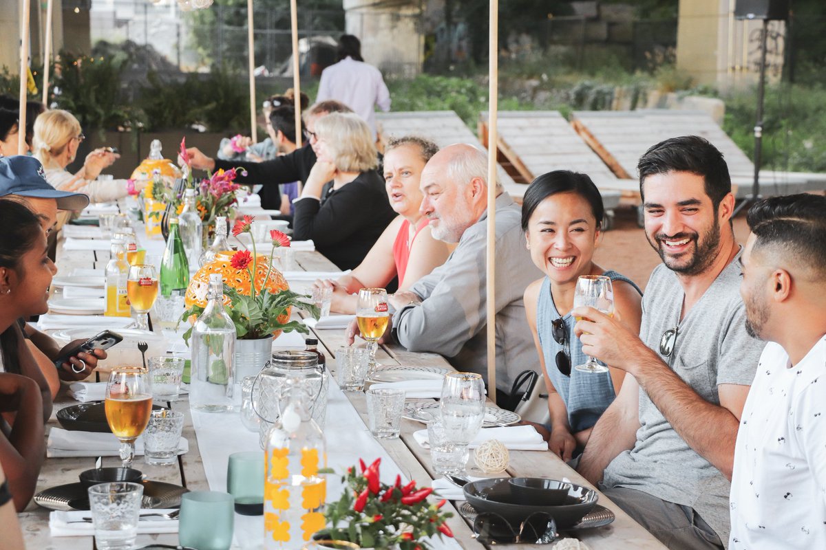 thebentway's tweet image. Thank you everyone for joining us for another #CommunalTable with @TheDepanneur last night 👏 
We enjoyed a delicious Caribbean fusion meal prepared by Chef #GregCouillard. 

(1/3)