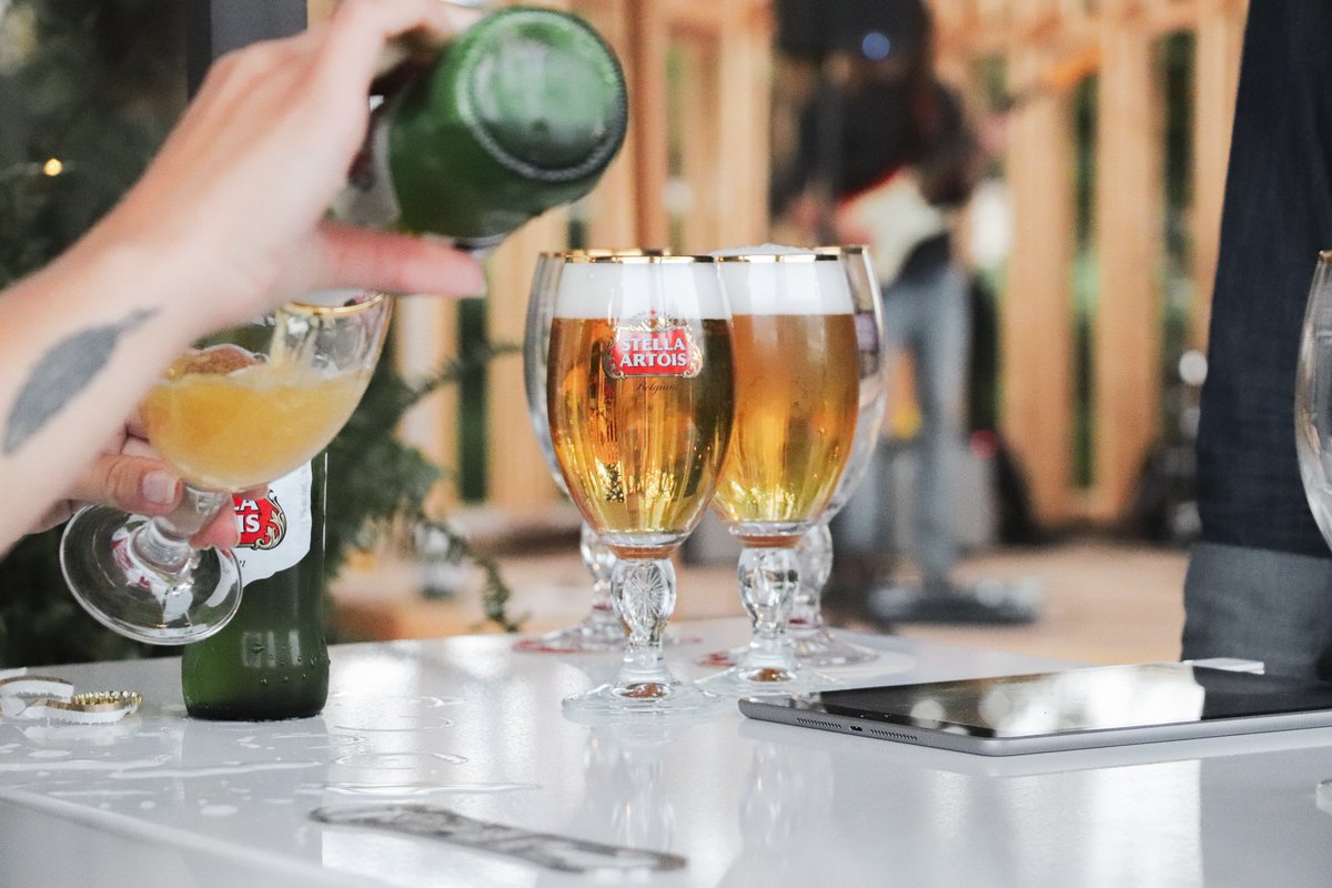 thebentway's tweet image. Thank you everyone for joining us for another #CommunalTable with @TheDepanneur last night 👏 
We enjoyed a delicious Caribbean fusion meal prepared by Chef #GregCouillard. 

(1/3)