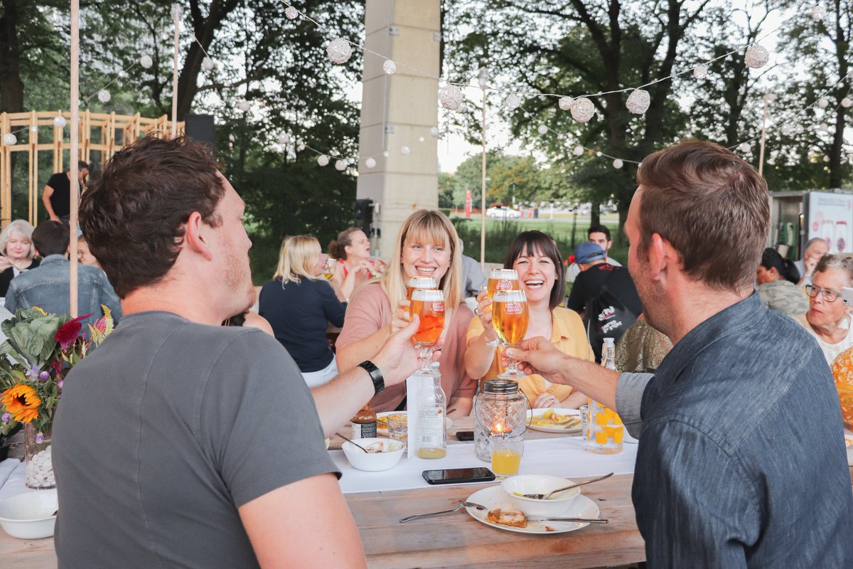 thebentway's tweet image. Thank you everyone for joining us for another #CommunalTable with @TheDepanneur last night 👏 
We enjoyed a delicious Caribbean fusion meal prepared by Chef #GregCouillard. 

(1/3)