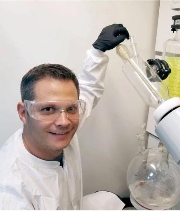 RootBioscience's tweet image. "I am excited to be part of a team of scientific professionals who are leading the way in unlocking the benefits of cannabis and bringing them to our customers with integrity.” - Beau Norton, Lab Manager #RootBioscience #CBD ift.tt/2HmDf66