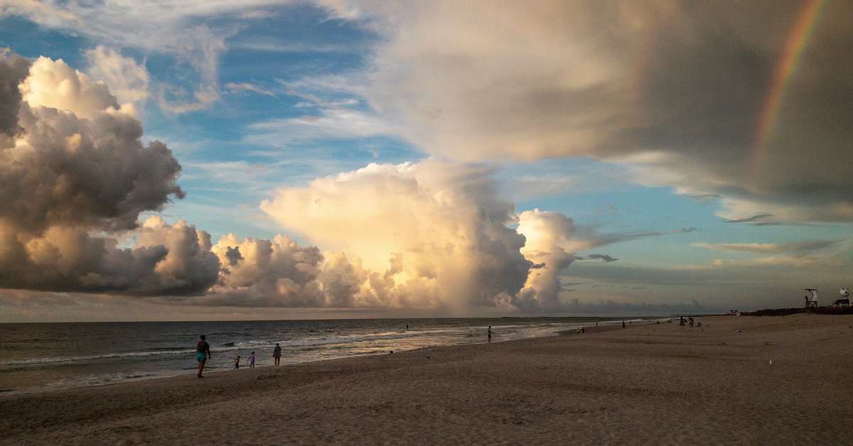 I went to the beach with my family and captured this image with my iPhone Xs. It was a reminder of what a great camera it has, and why I started <a href="/HeliumCine/">Helium</a> almost 4 years ago #mobile #filmmaking #photography #shotoniphone Shot in RAW with <a href="/halidecamera/">Halide + Kino aka halideapp.bsky.social</a> and edited in <a href="/Lightroom/">Adobe Lightroom</a>