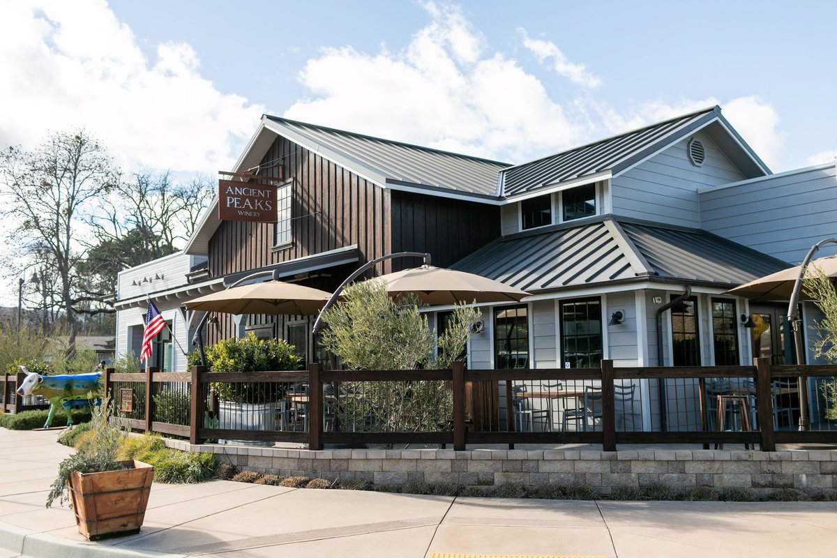 #wine club member for a day @AncientPeaks #winery in Santa Margarita, CA w our Preferred Member Program tinyurl.com/PrefTT Taste #delicious #wine + food, take a #zipline or tour: ancientpeaks.com/visit/