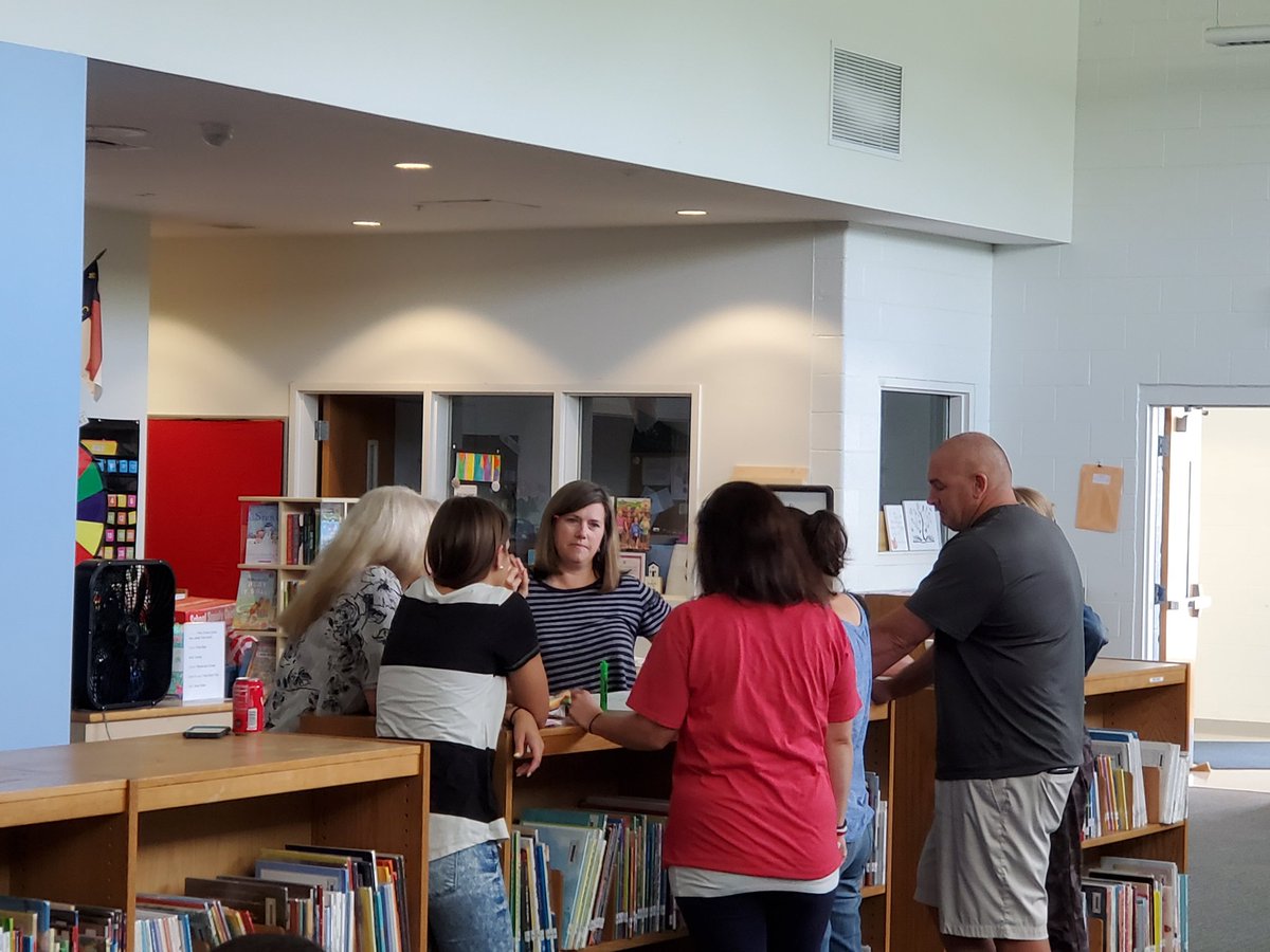 babspov's tweet image. We welcome Pearce Elementary School to our Restorative Practices efforts...great team planning and a surprise fish fry for lunch! @mcmille21 @GCS_DEI_Office @GCSchoolsNC
