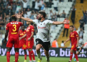 UEFAcom_de's tweet photo. 3:0 gegen Göztepe! #Beşiktaş zeigt gute Reaktion auf den Fehlstart. (📸 via @Besiktas) https://t.co/INinVkR1ku